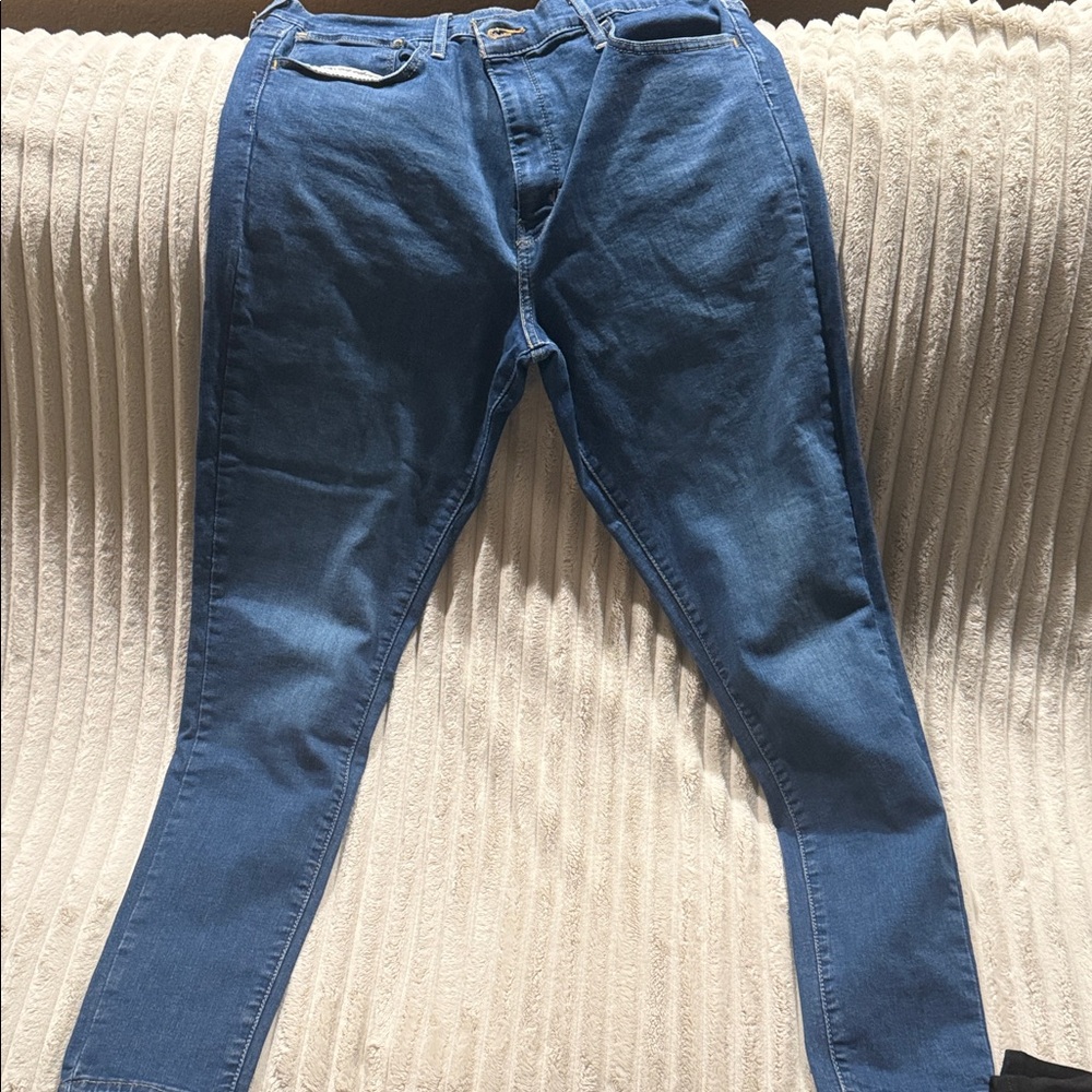 Levi's Women's Blue Skinny Jeans